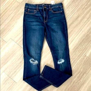 Hollister Sz 7 (28x30) High Rise Super Skinny Jean